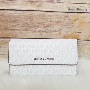 Michael Kors Jet Set Travel Bright White Wallet